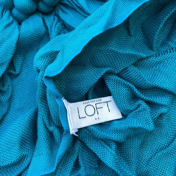 AnnTaylor Loft Scarf - Picture 4 of 5